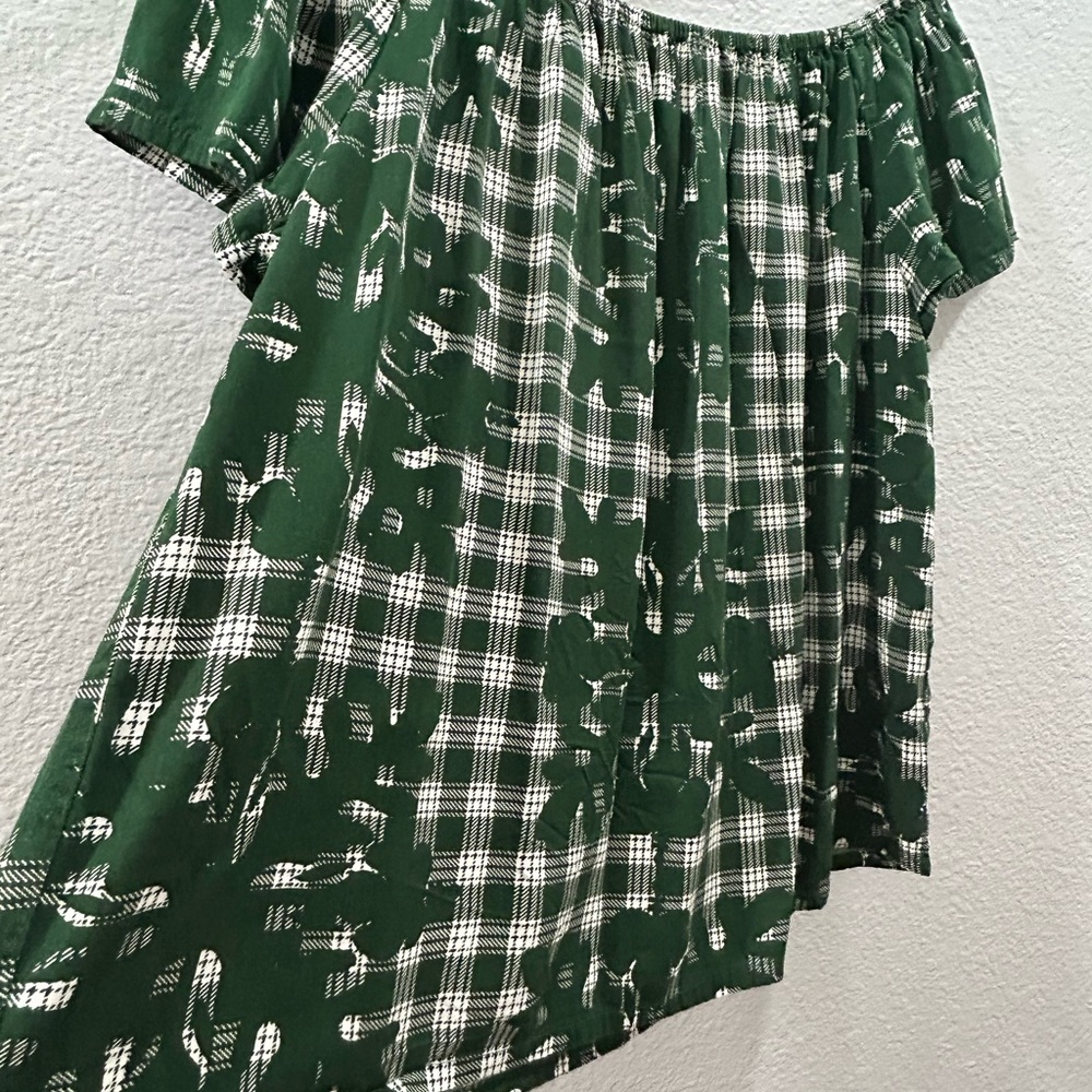 New Kiele Green Off-Shoulder Women's Top - Picture 2 of 4